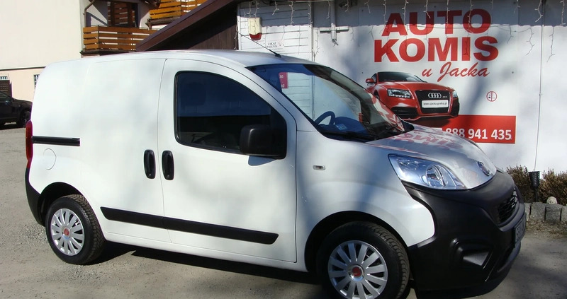 Fiat Fiorino cena 29520 przebieg: 161000, rok produkcji 2019 z Pszczyna małe 121